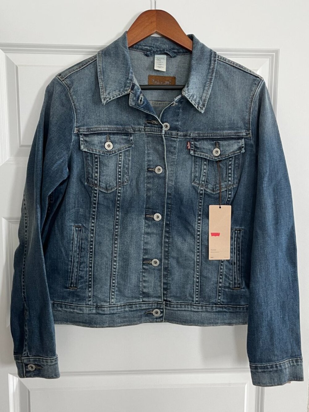 NWT Levi's Women's Authentic Trucker Jacket, Saddle Blue, X-Large